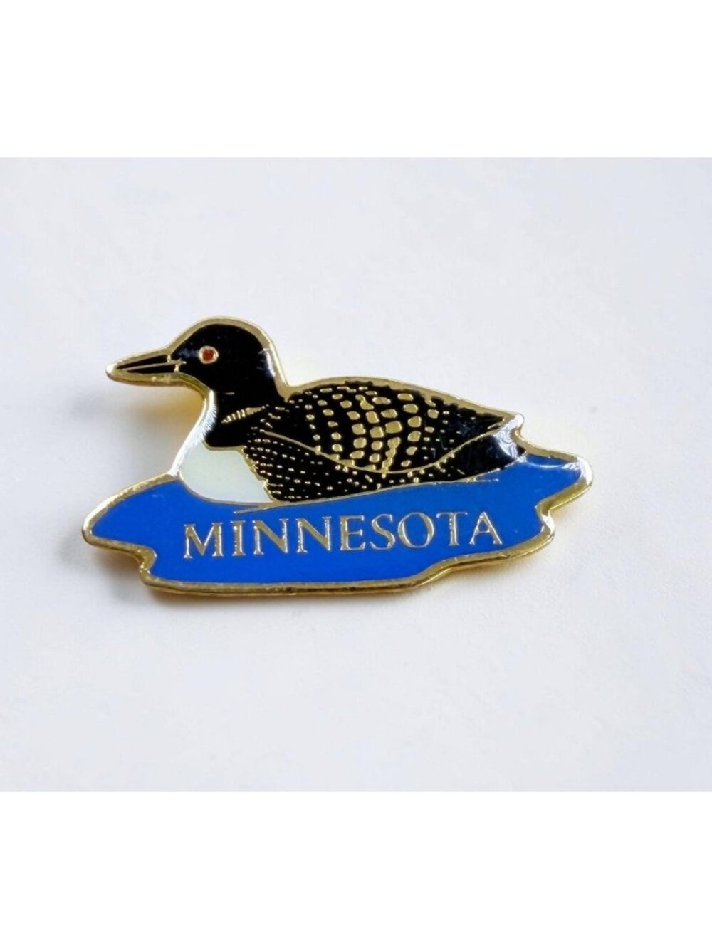 Minnesota Loon Enamel Pin Vintage State Souvenir Pinback Gold-Tone